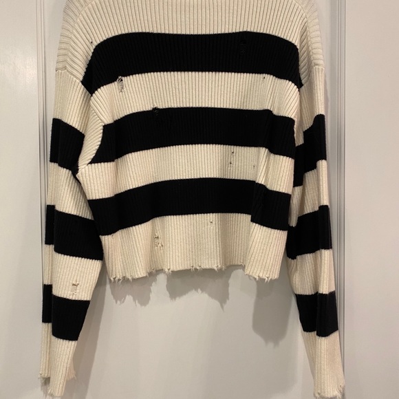 Zara sweater - Picture 2 of 2